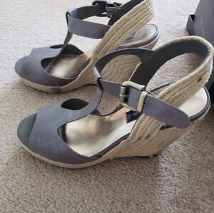 Steven by Steve Madden Waren T Strap Espadrille Plaform Wedges Size 10